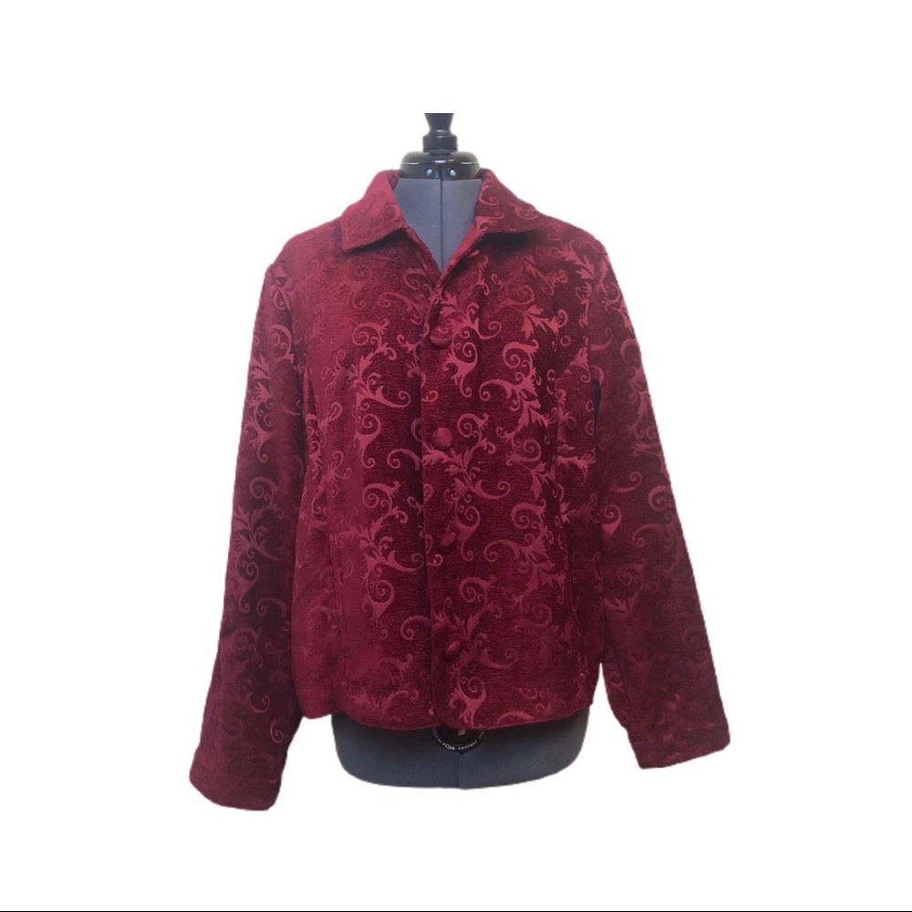 Red embroidered textured velvety jacket w buttons
